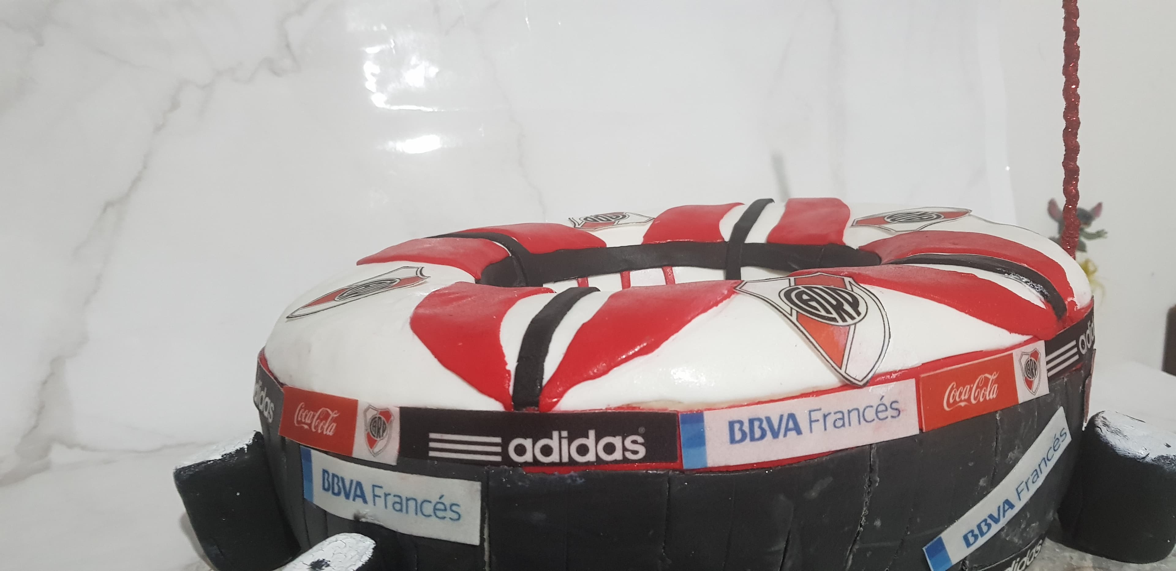 TORTA DE RIVER FORRADA .